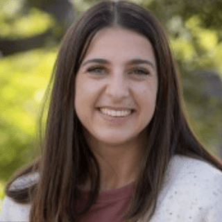 CLARE CORBIN, CLINICAL TRAINEE Headshot