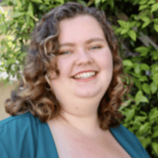 VICTORIA MACKEY, CLINICAL TRAINEE Headshot