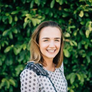 Phoebe Wicks Headshot